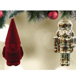 27 Pieces Gnomes And Nutcrackers Plastic Christmas Ornaments